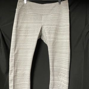 Lucy Crop Leggings
